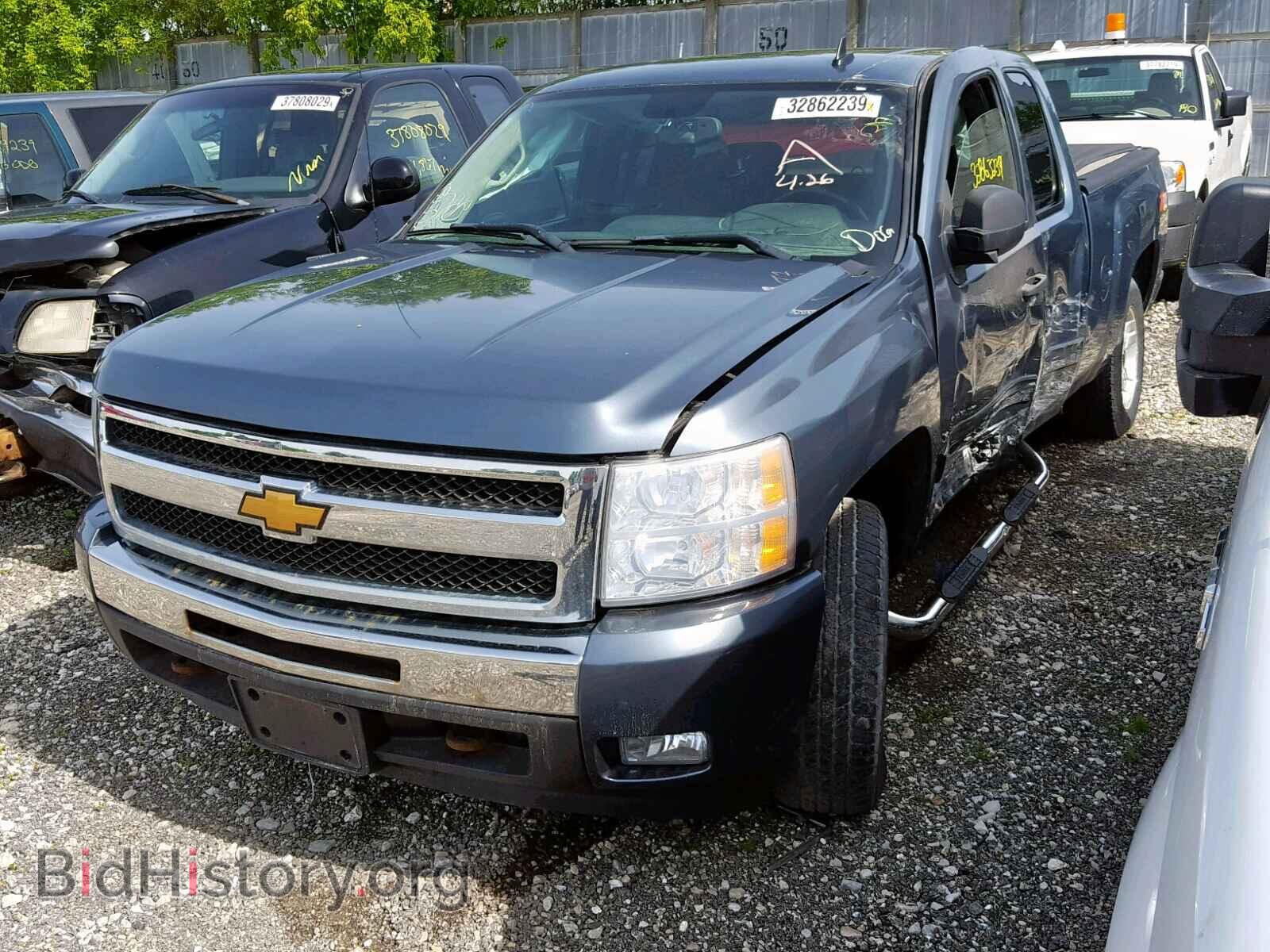 2011 CHEVROLET SILVERADO - VIN: 1GCRKSE31BZ361221 - Фото 2