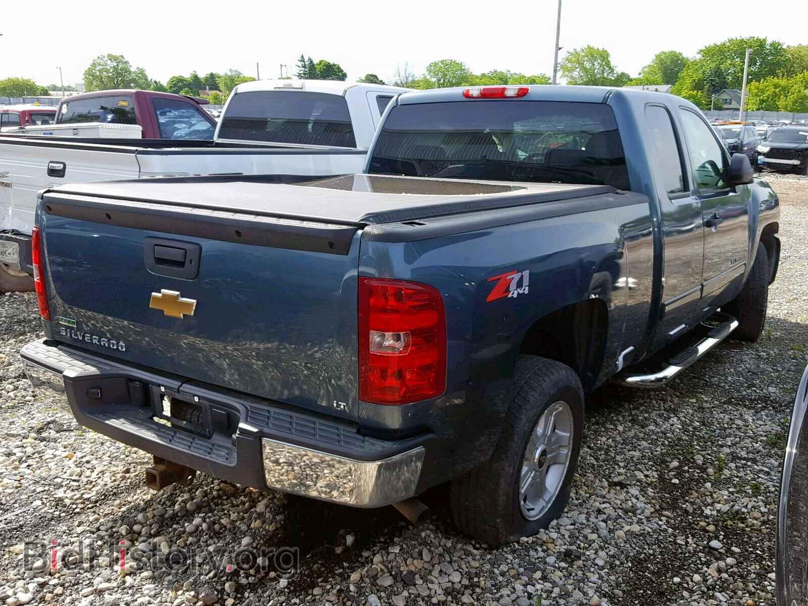 2011 CHEVROLET SILVERADO - VIN: 1GCRKSE31BZ361221 - Фото 4