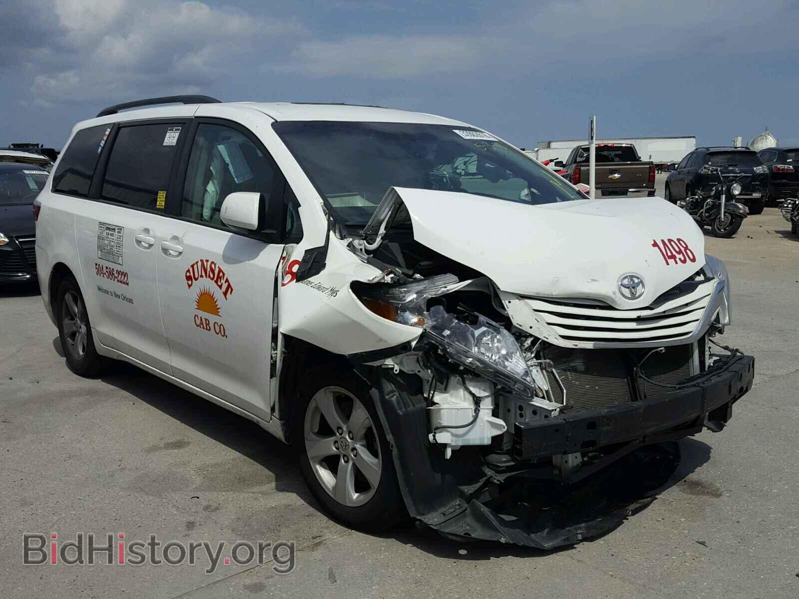 Photo 5TDKK3DC0FS656973 - TOYOTA SIENNA LE 2015