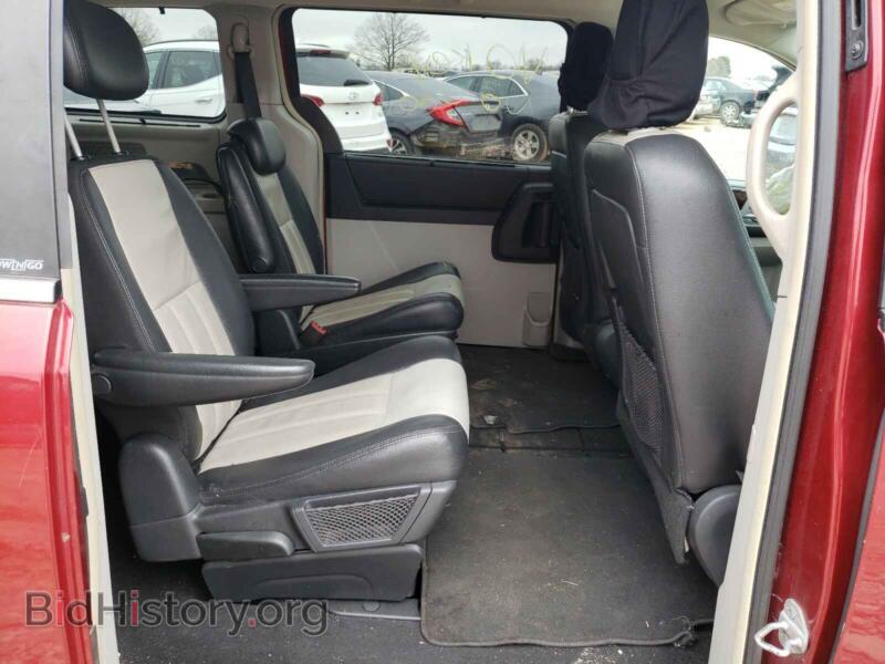 2010 Chrysler MINIVAN (VIN 2A4RR8DX5AR398651) — фото 6 из 10