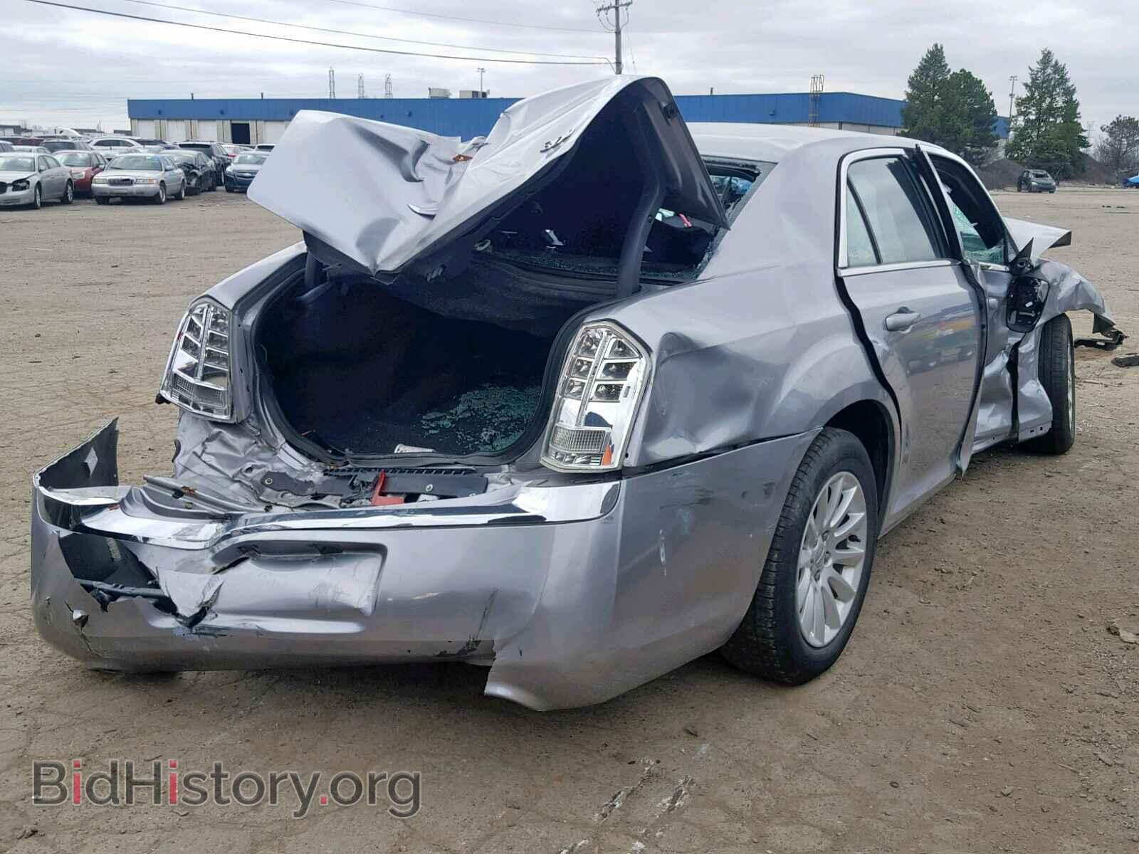 2014 CHRYSLER 300 - VIN: 2C3CCAAGXEH289000 - Фото 4