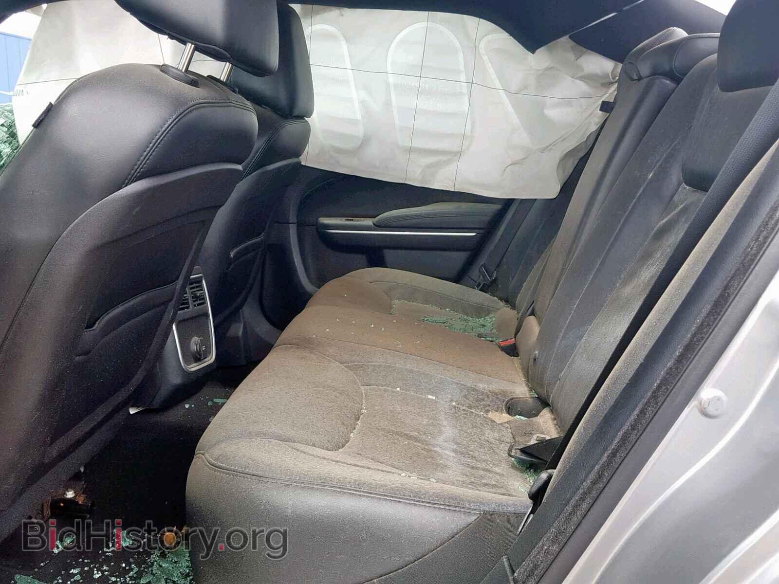 2014 CHRYSLER 300 - VIN: 2C3CCAAGXEH289000 - Фото 6