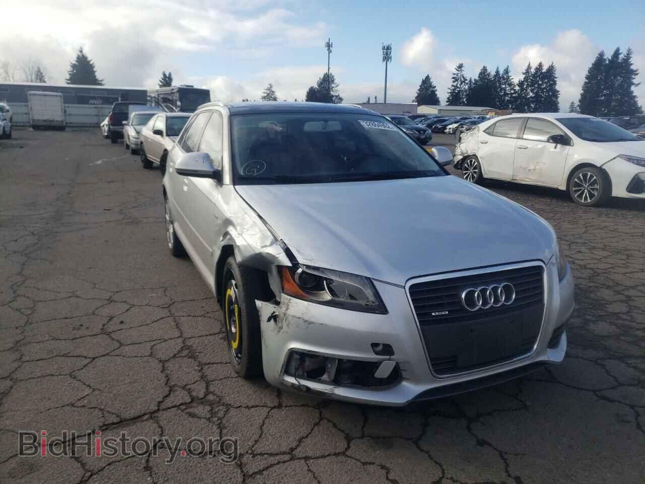 Фотография WAUMFAFM5AA136990 - AUDI A3 2010