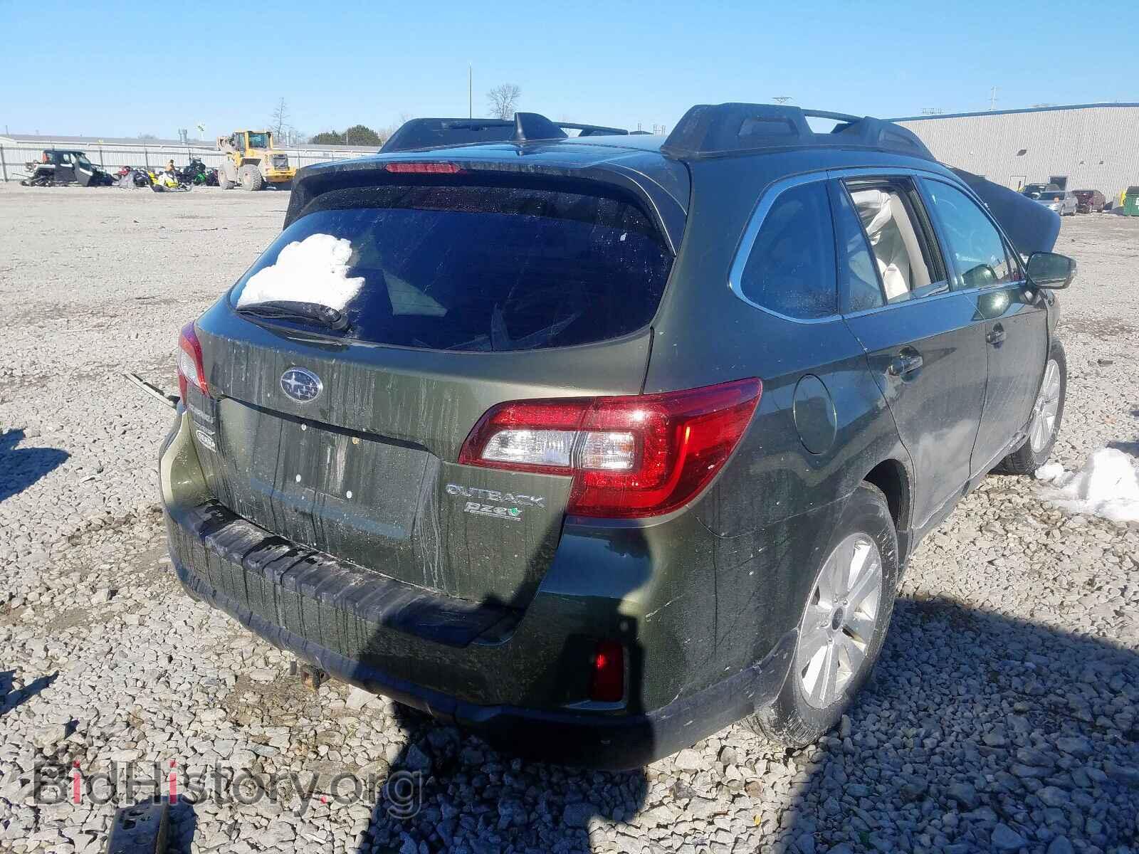 2017 SUBARU OUTBACK - VIN: 4S4BSAFC0H3324128 - Фото 4