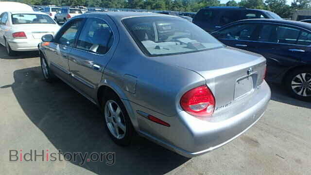 2000 NISSAN MAXIMA - VIN: JN1CA31D3YT703070 - Photo 3