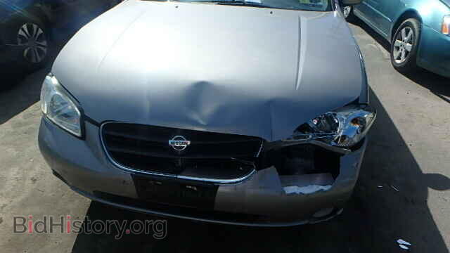 2000 NISSAN MAXIMA - VIN: JN1CA31D3YT703070 - Photo 9