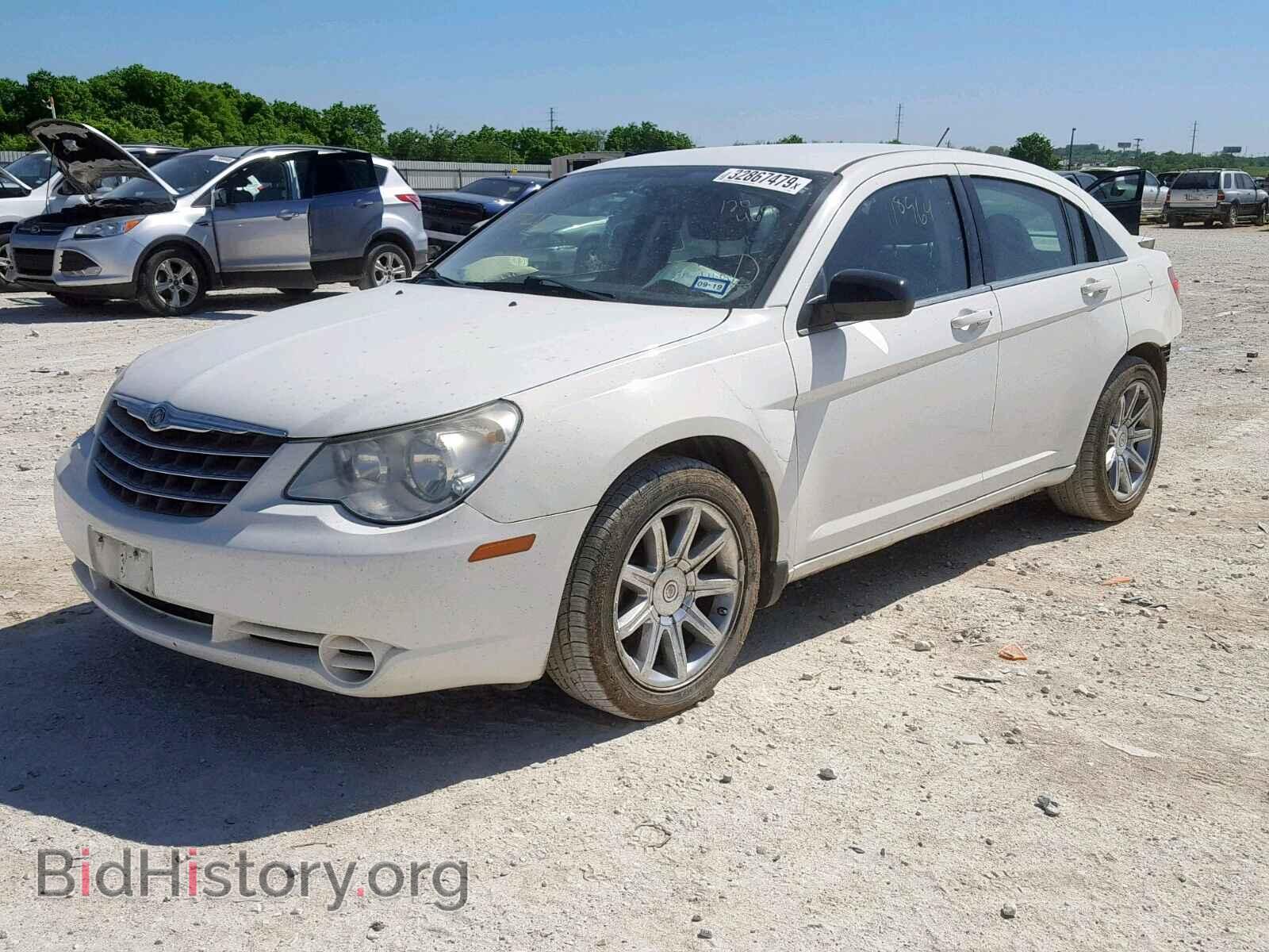 2010 CHRYSLER SEBRING - VIN: 1C3CC4FB7AN120469 - Photo 2