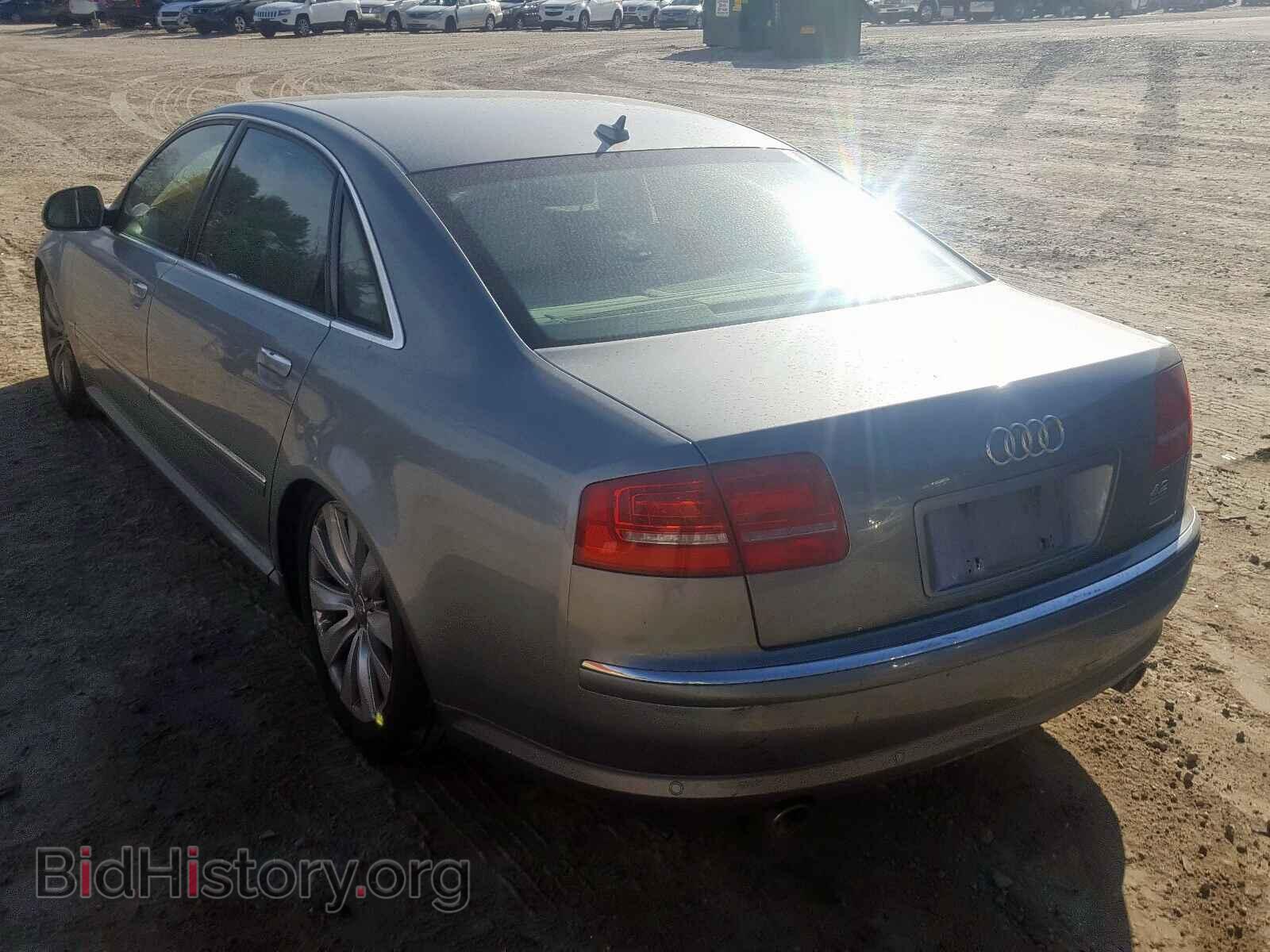 2010 AUDI A8 - VIN: WAURVAFA8AN005690 - Photo 3