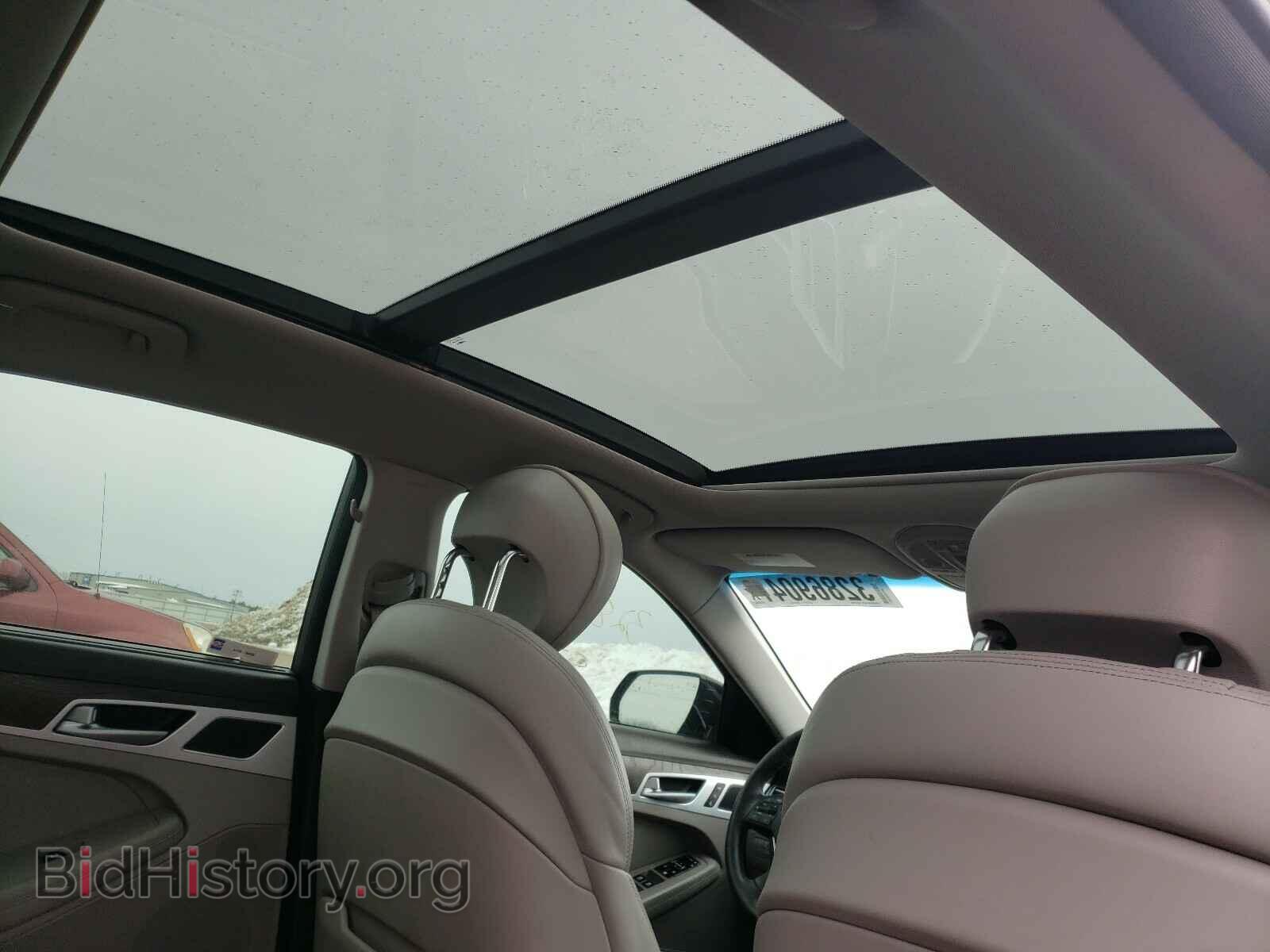 2017 GENESIS G80 - VIN: KMHGN4JE4HU171772 - Photo 9