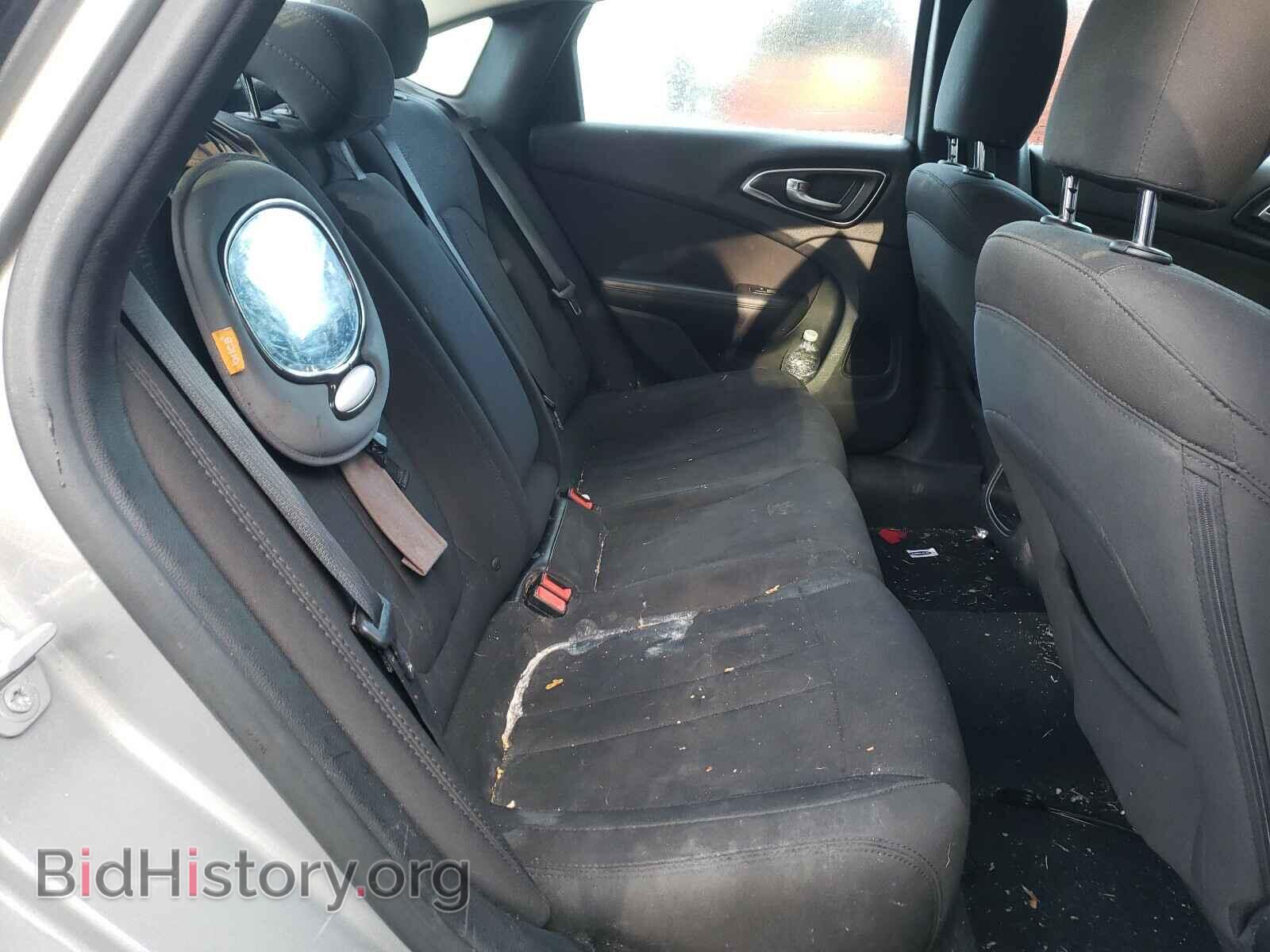 2015 CHRYSLER 200 - VIN: 1C3CCCAB2FN740946 - Фото 6