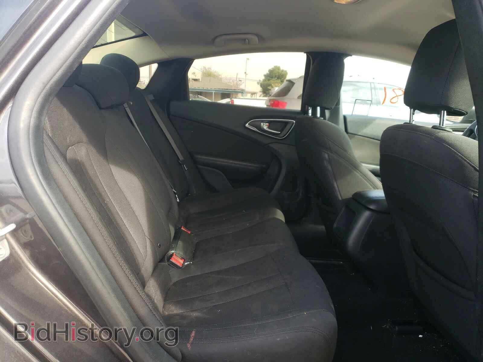 2016 CHRYSLER 200 - VIN: 1C3CCCAB4GN124618 - Фото 6