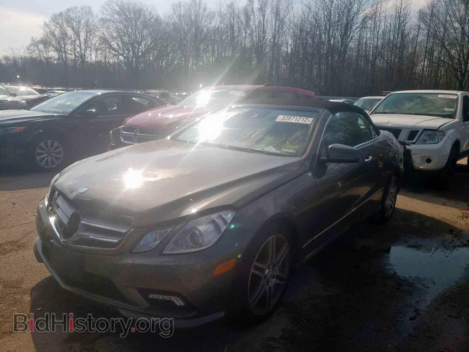 2011 MERCEDES-BENZ E-CLASS - VIN: WDDKK7CF3BF043720 - Фото 2