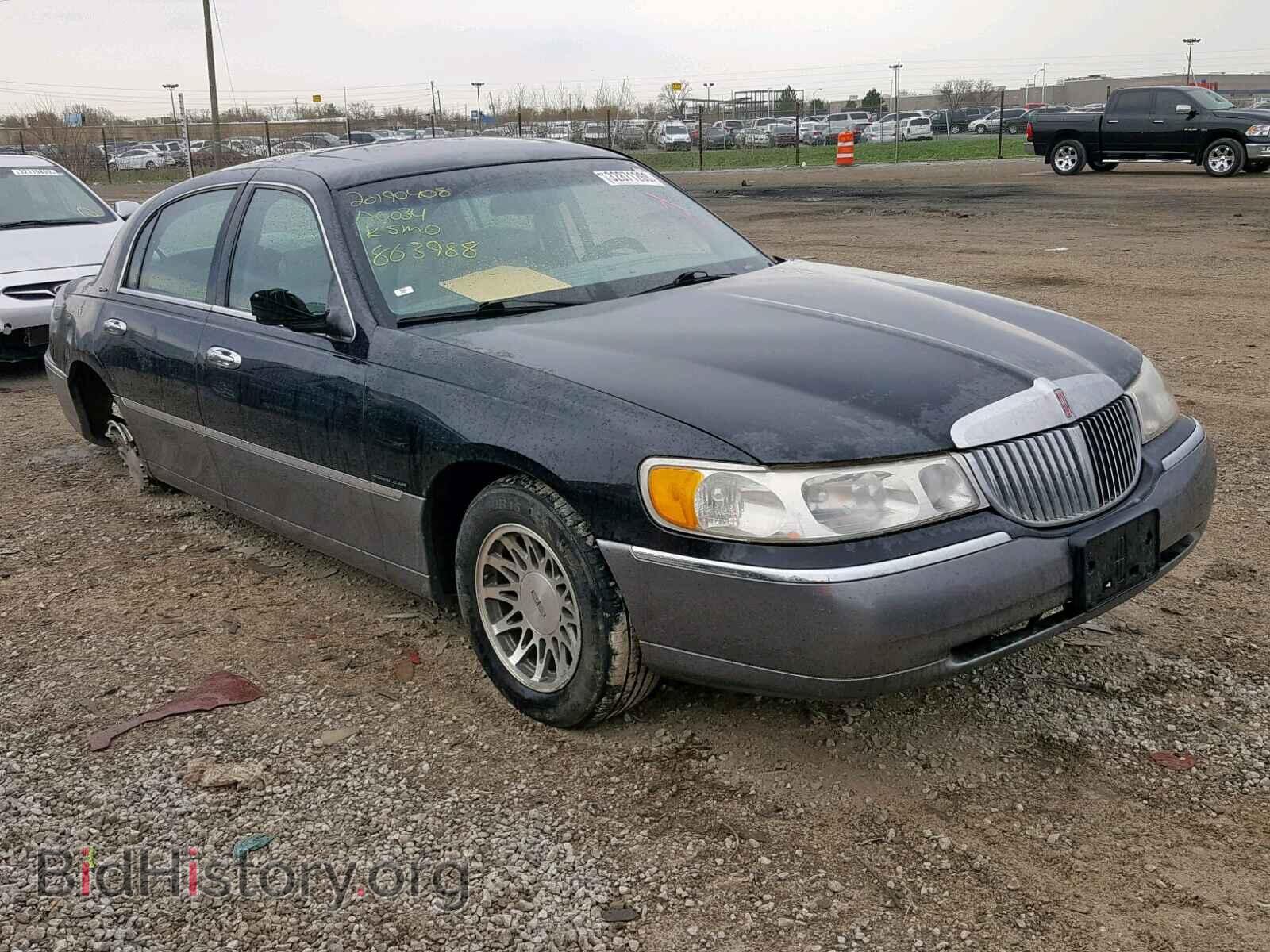 Фотография 1LNHM82W5YY863988 - LINCOLN TOWNCAR 2000