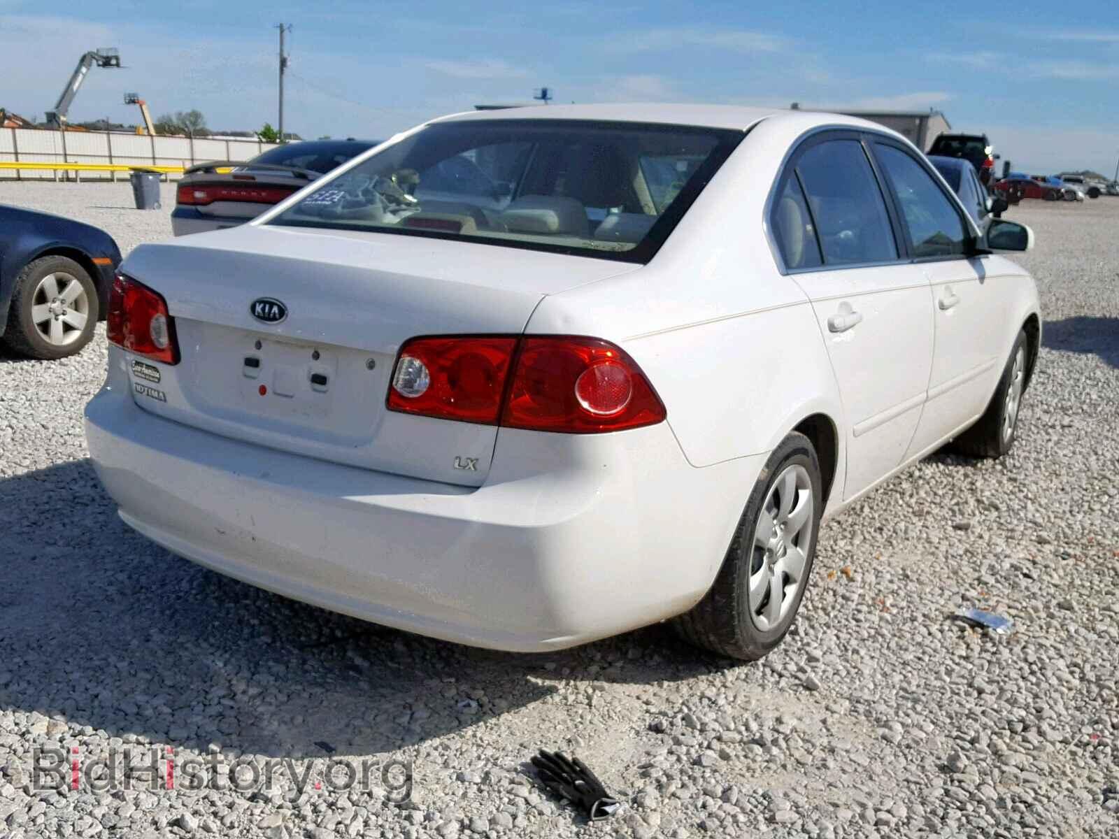2007 KIA OPTIMA - VIN: KNAGE123275112886 - Фото 4