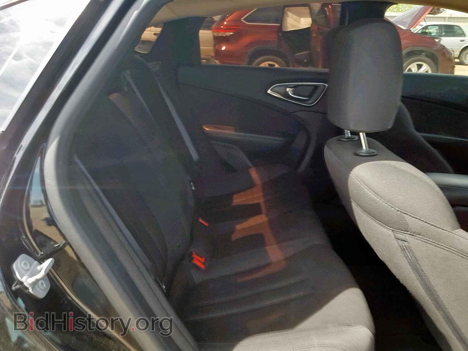 2016 CHRYSLER 200 - VIN: 1C3CCCAB9GN137171 - Photo 6