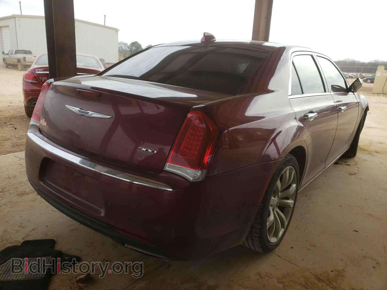2018 CHRYSLER 300 - VIN: 2C3CCAEG4JH324375 - Фото 4