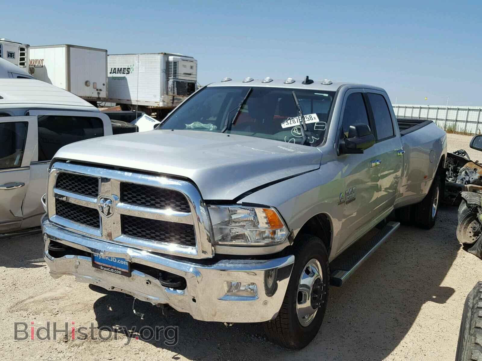 2017 RAM 3500 - VIN: 3C63RRHL9HG675592 - Фото 2