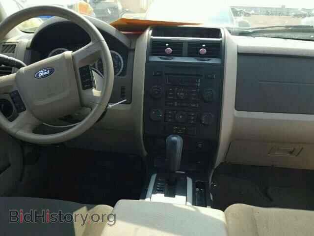 2011 FORD ESCAPE - VIN: 1FMCU0C74BKC23011 - Фото 9