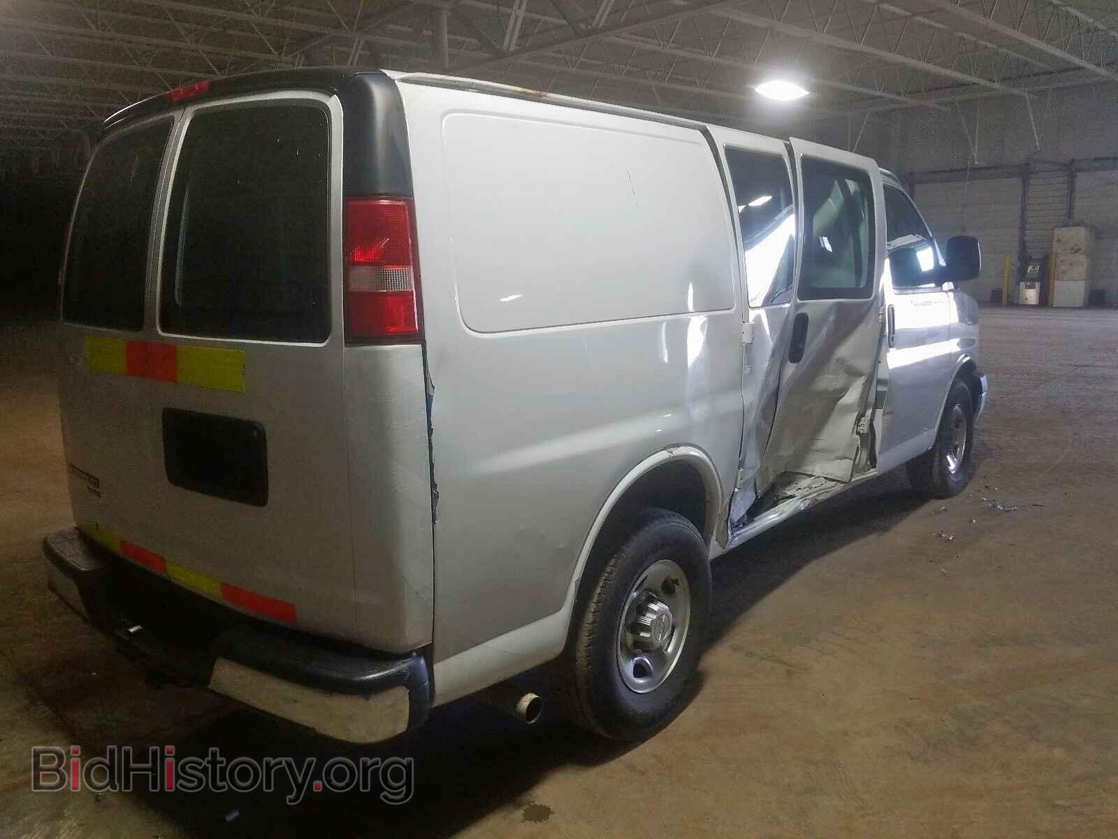 2014 CHEVROLET EXPRESS - VIN: 1GCWGFCA2E1914703 - Фото 4