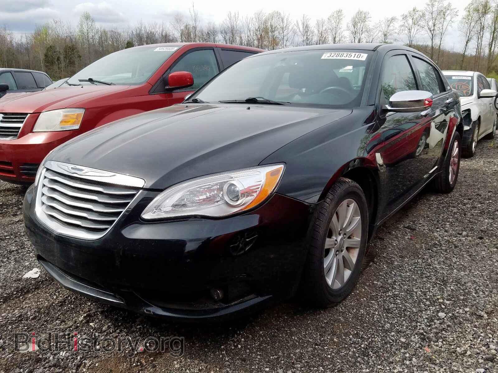 2013 CHRYSLER 200 - VIN: 1C3CCBCG1DN550362 - Photo 2