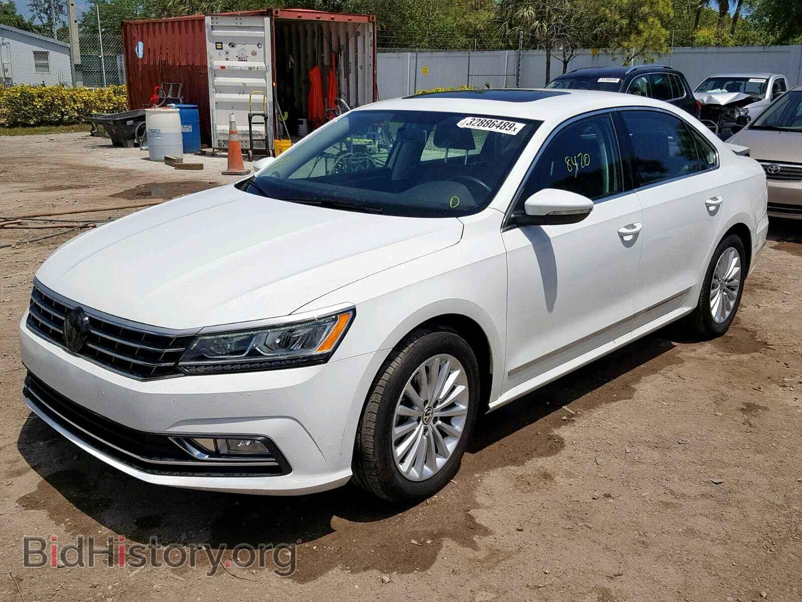 2017 VOLKSWAGEN PASSAT - VIN: 1VWBT7A35HC021287 - Фото 2