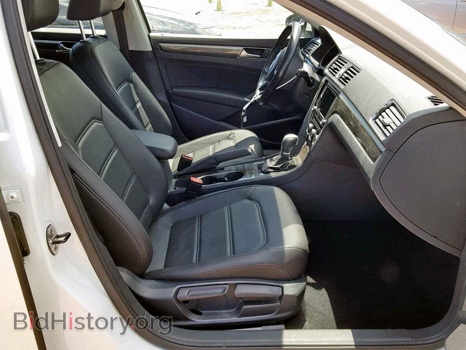 2017 VOLKSWAGEN PASSAT - VIN: 1VWBT7A35HC021287 - Фото 5