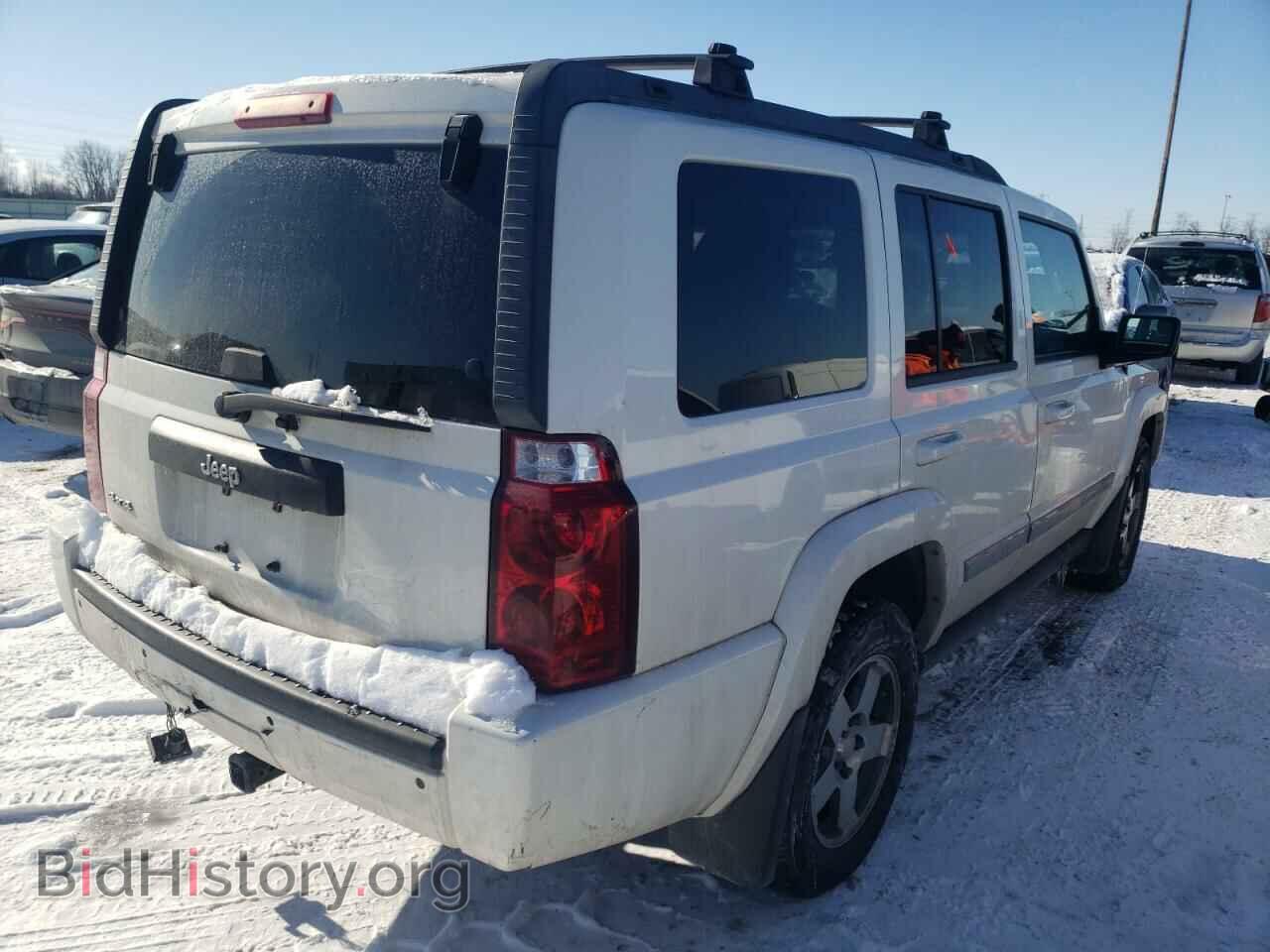2010 JEEP COMMANDER - VIN: 1J4RG4GK7AC125315 - Фото 4