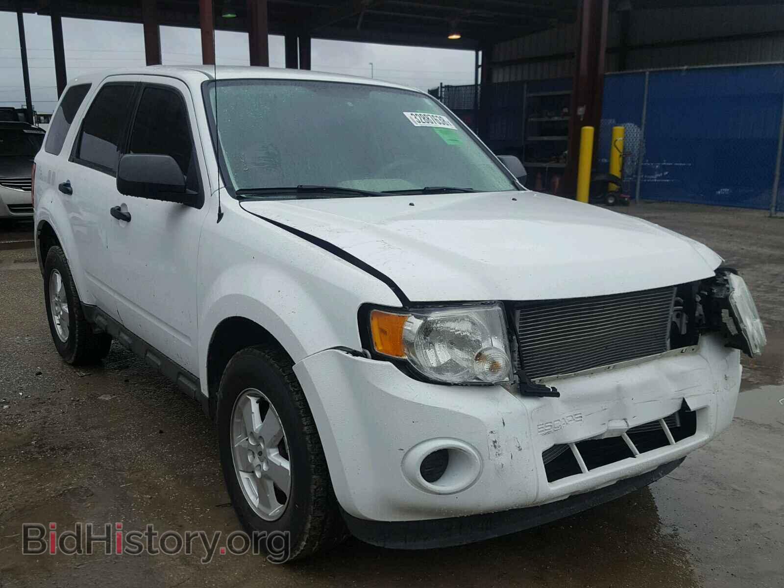 Фотография 1FMCU0C75BKB92951 - FORD ESCAPE 2011