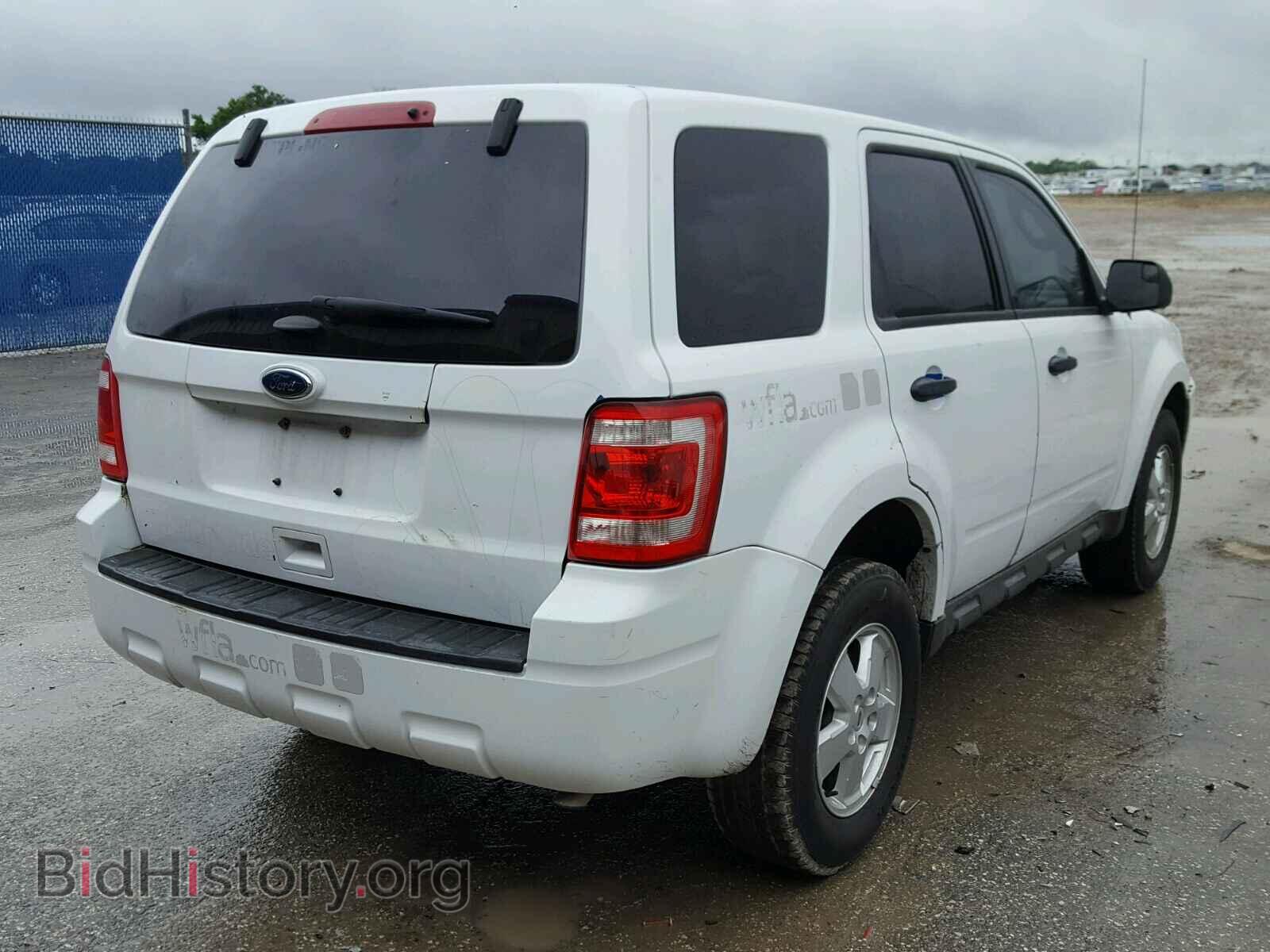 2011 FORD ESCAPE - VIN: 1FMCU0C75BKB92951 - Фото 4