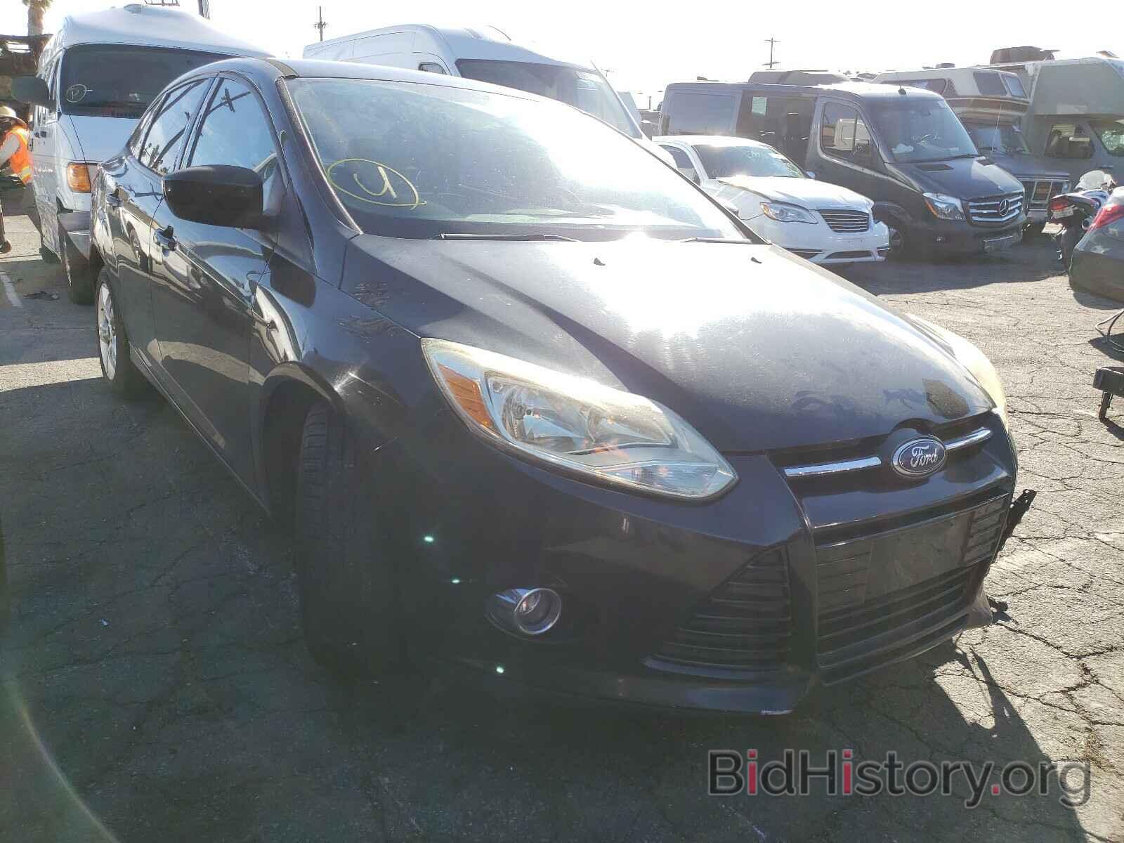 Photo 1FAHP3F2XCL130742 - FORD FOCUS 2012