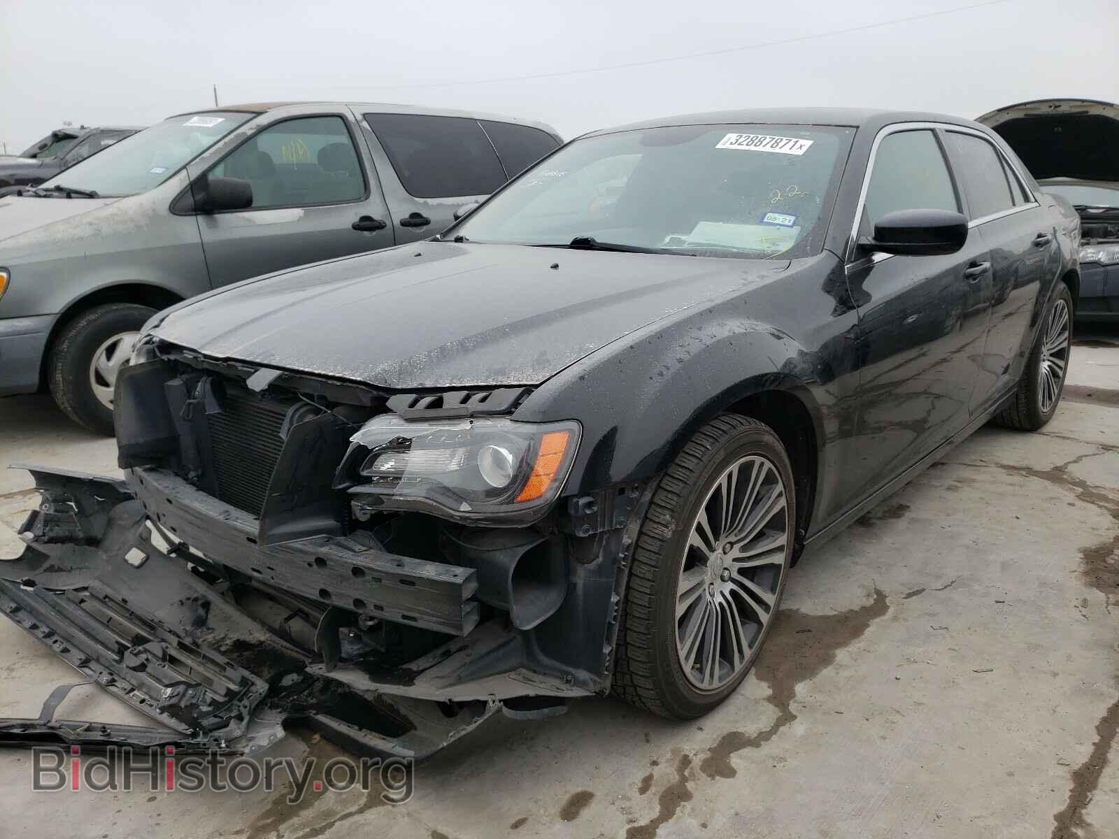 2014 CHRYSLER 300 - VIN: 2C3CCABG9EH163189 - Фото 2