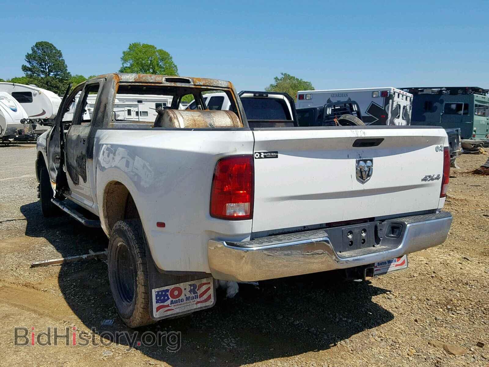 2018 RAM 3500 ST - VIN: 3C63RRGL4JG241197 - Фото 3