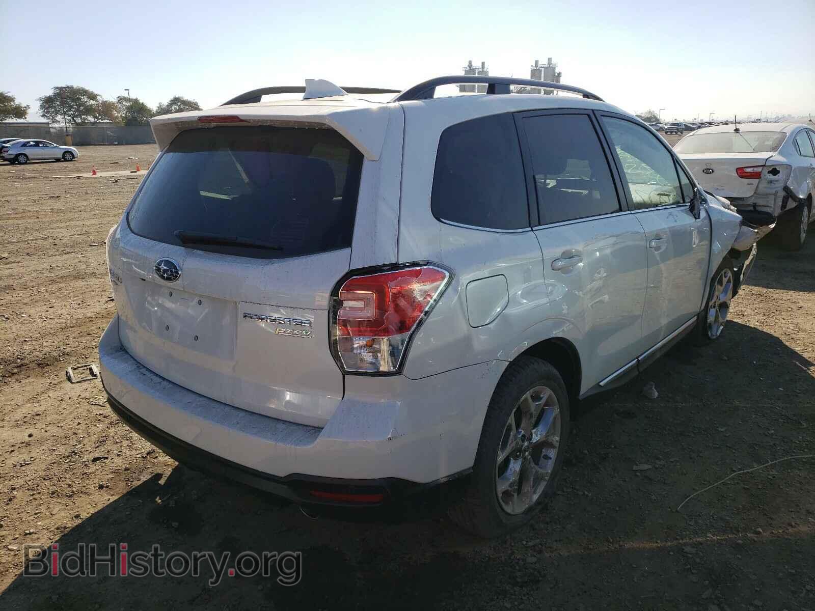 2017 SUBARU FORESTER - VIN: JF2SJAWC3HH559621 - Photo 4