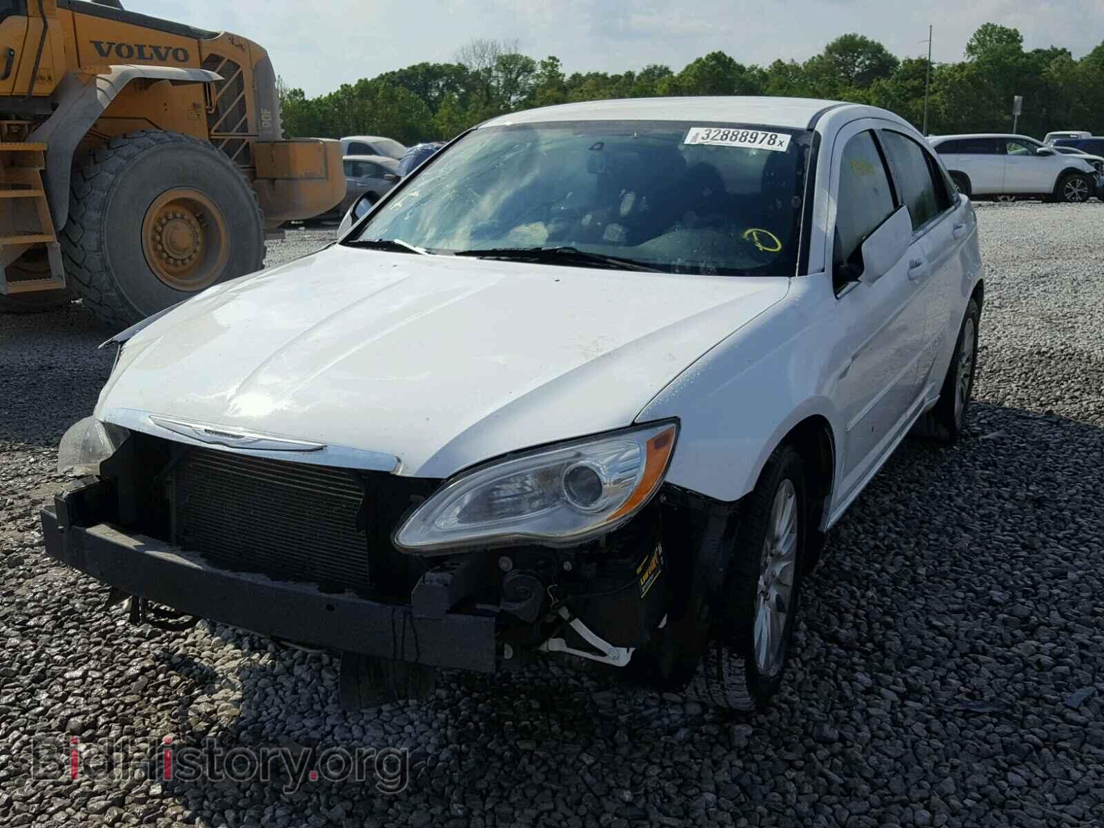 2012 CHRYSLER 200 - VIN: 1C3CCBAB2CN200146 - Фото 2
