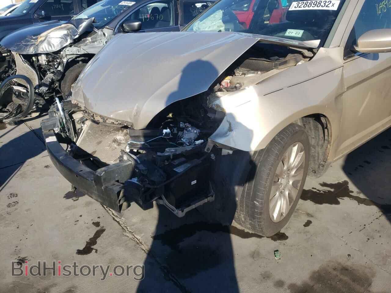 2014 CHRYSLER 200 - VIN: 1C3CCBAB3EN122513 - Фото 9