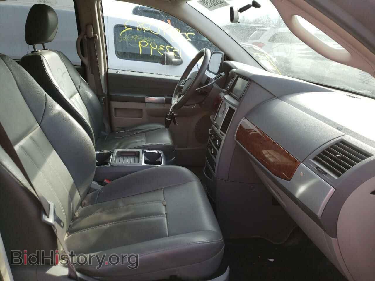2008 CHRYSLER MINIVAN - VIN: 2A8HR54P78R803444 - Фото 5