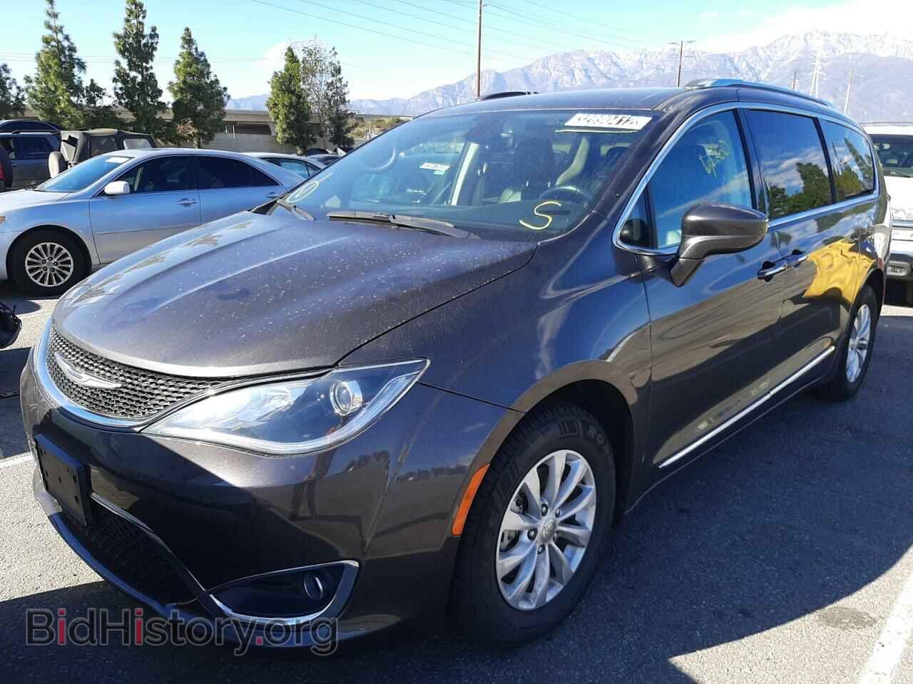 2019 CHRYSLER PACIFICA - VIN: 2C4RC1BG0KR650633 - Photo 2
