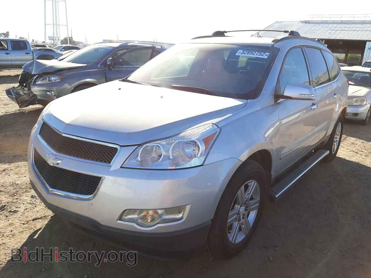 2012 CHEVROLET TRAVERSE - VIN: 1GNKRJED0CJ197869 - Фото 2