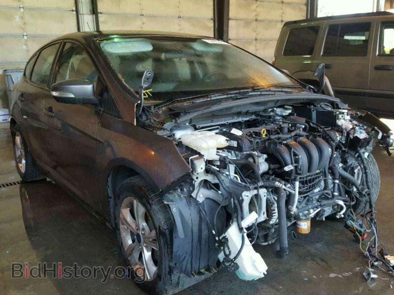 2014 Ford FOCUS Focus SE (VIN 1FADP3K24EL186165) — фото 1 из 10, Copart, повреждение: передняя часть