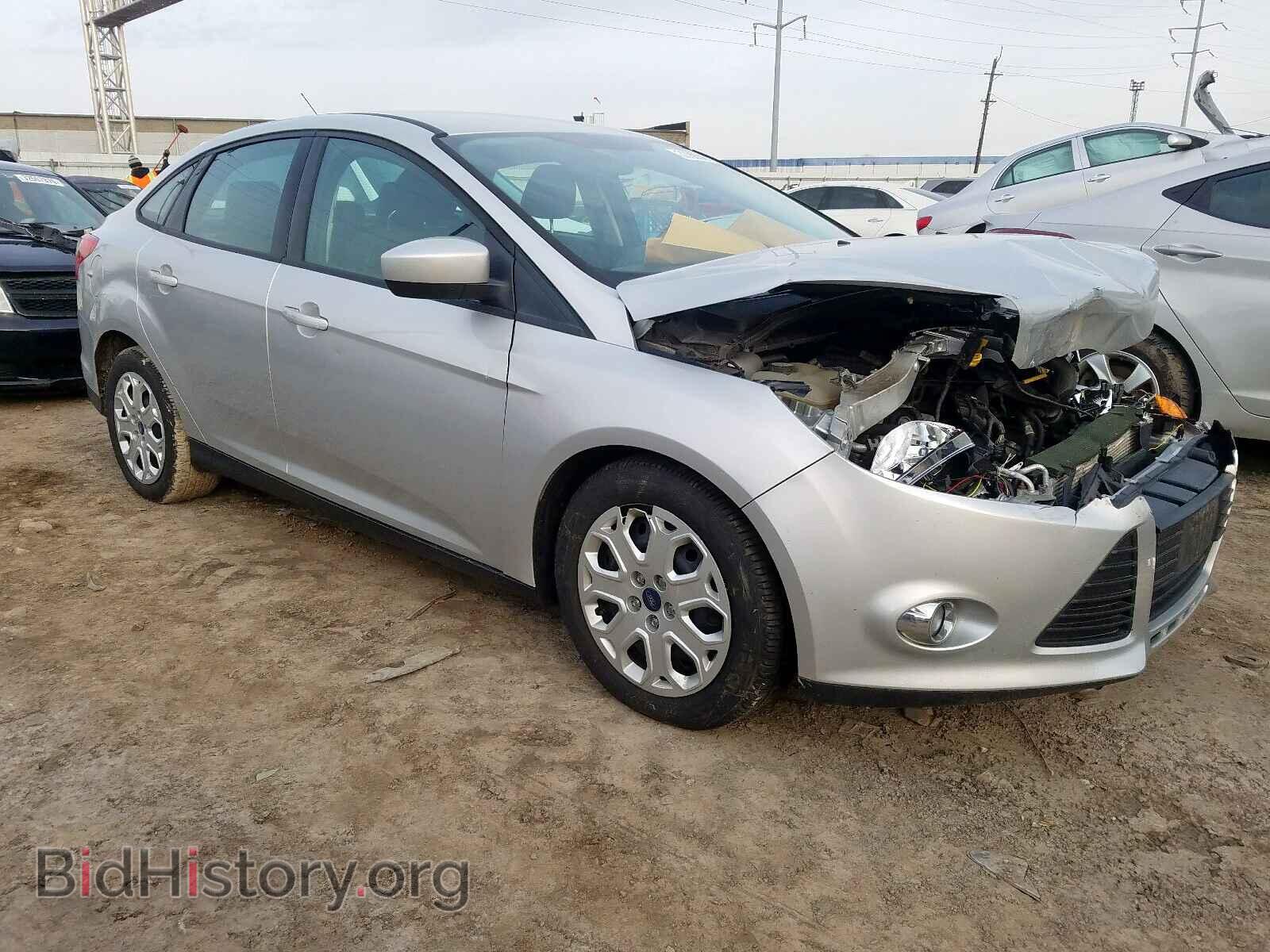 Photo 1FAHP3F24CL319399 - FORD FOCUS 2012