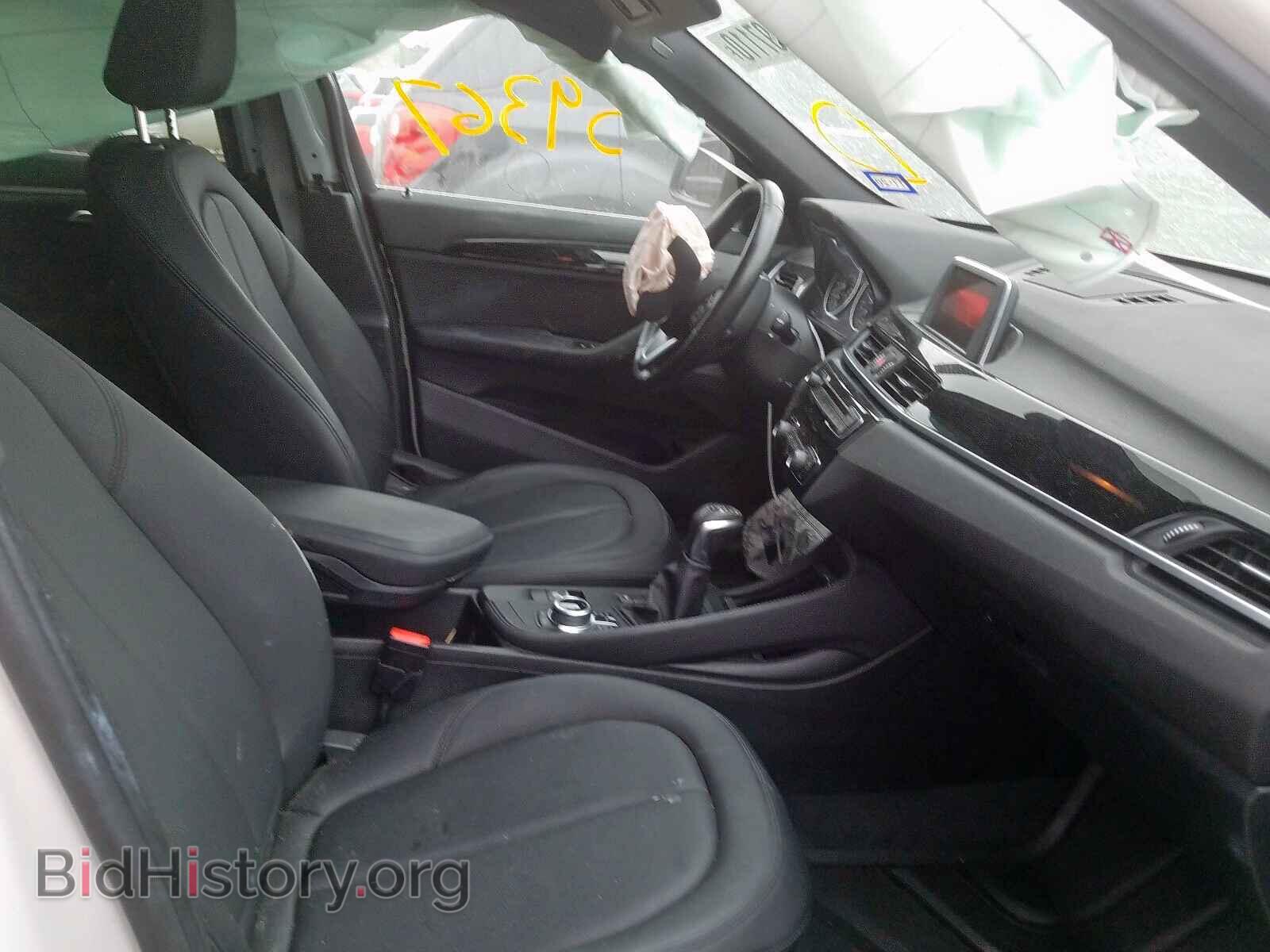 2017 BMW X1 - VIN: WBXHT3C33H5F67955 - Фото 5