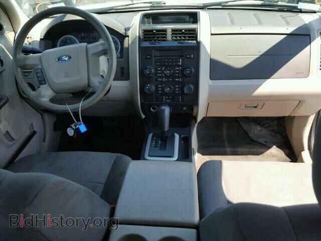 2011 FORD ESCAPE - VIN: 1FMCU0C72BKA50749 - Фото 9