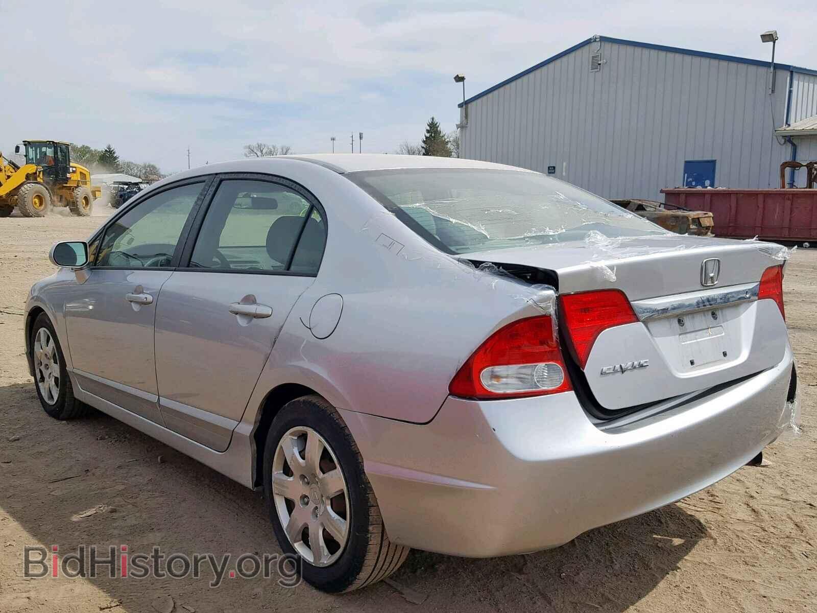2011 HONDA CIVIC LX - VIN: 19XFA1F56BE018657 - Фото 3