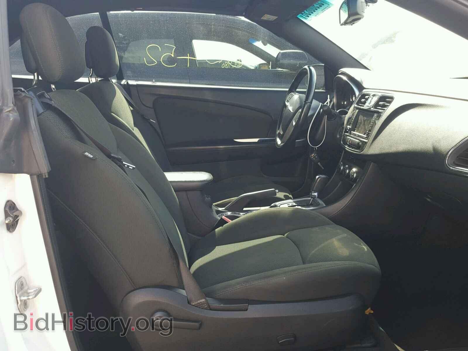2011 CHRYSLER 200 - VIN: 1C3BC2EB2BN555029 - Фото 5