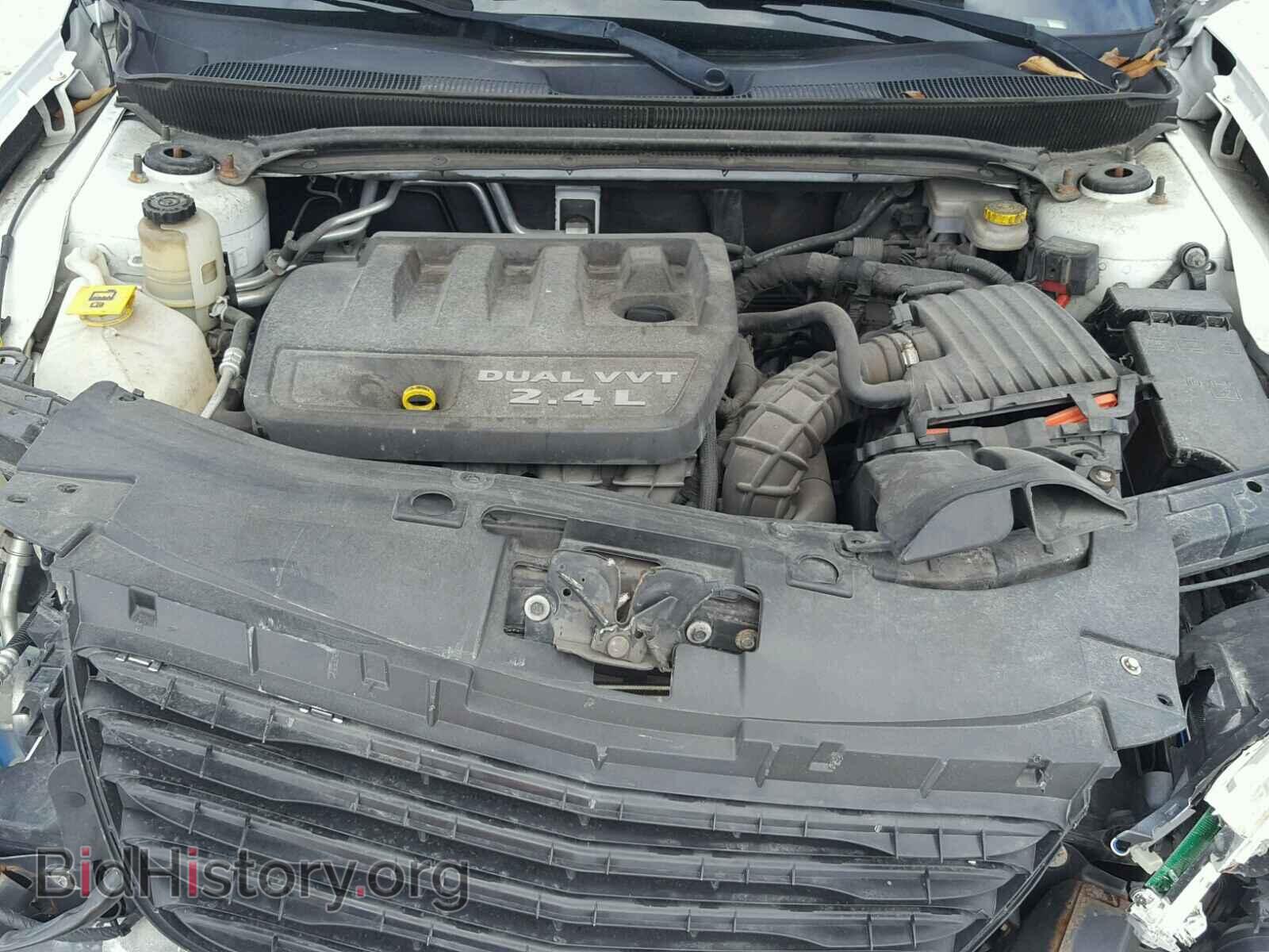 2011 CHRYSLER 200 - VIN: 1C3BC2EB2BN555029 - Фото 7