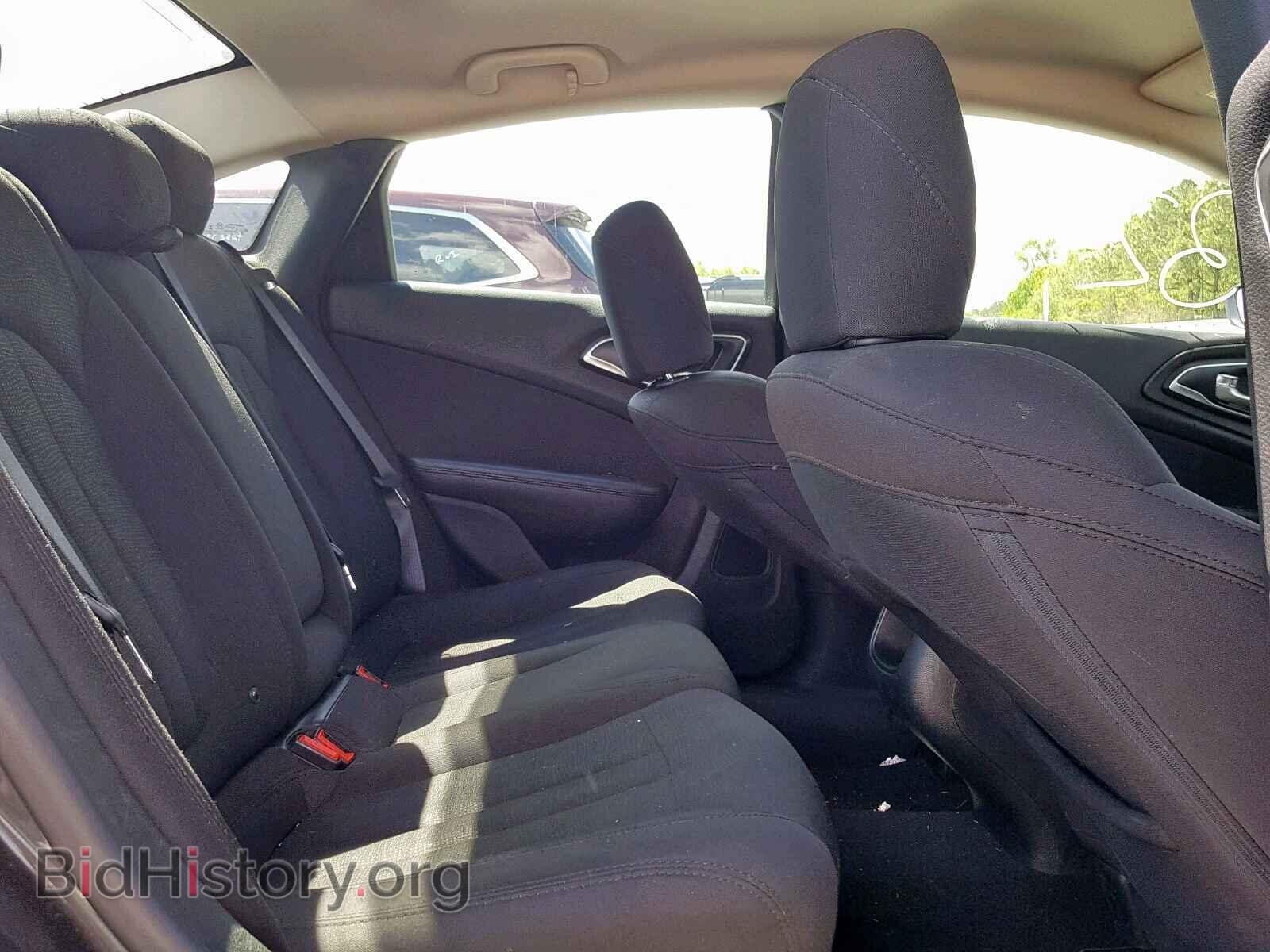 2016 CHRYSLER 200 - VIN: 1C3CCCAB6GN173805 - Фото 6