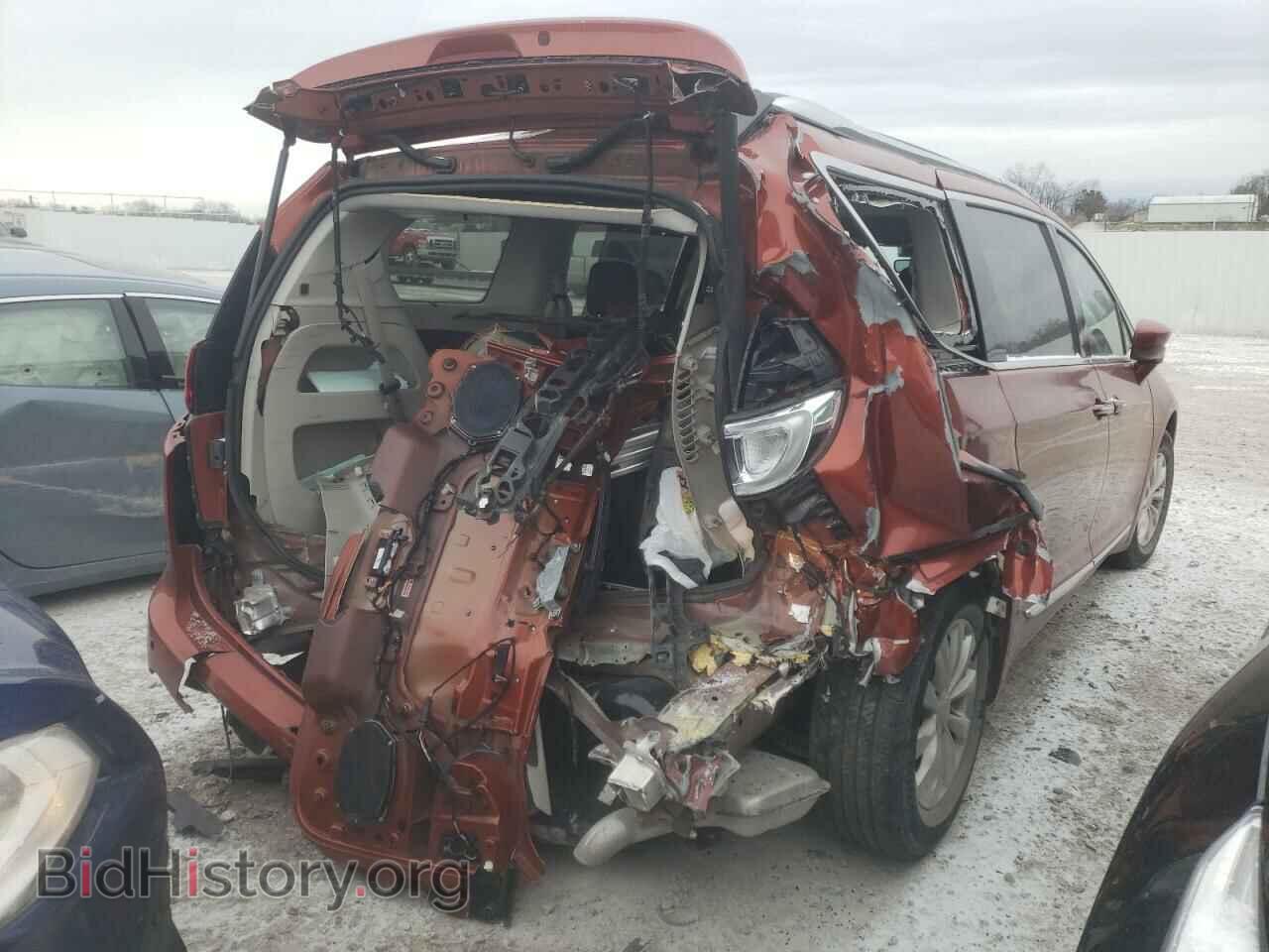 2018 CHRYSLER PACIFICA - VIN: 2C4RC1EG8JR262060 - Фото 4