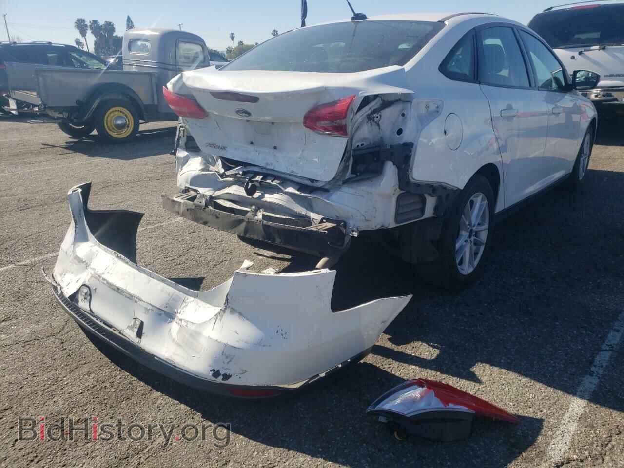 2017 FORD FOCUS - VIN: 1FADP3F27HL308869 - Фото 4