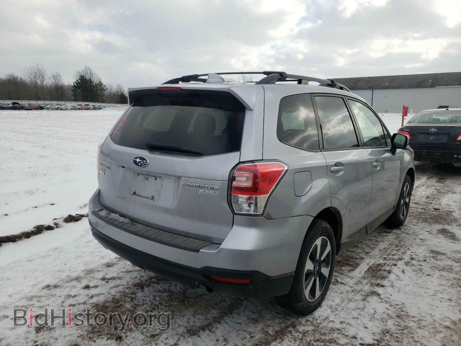 2017 SUBARU FORESTER - VIN: JF2SJAEC5HH540411 - Фото 4