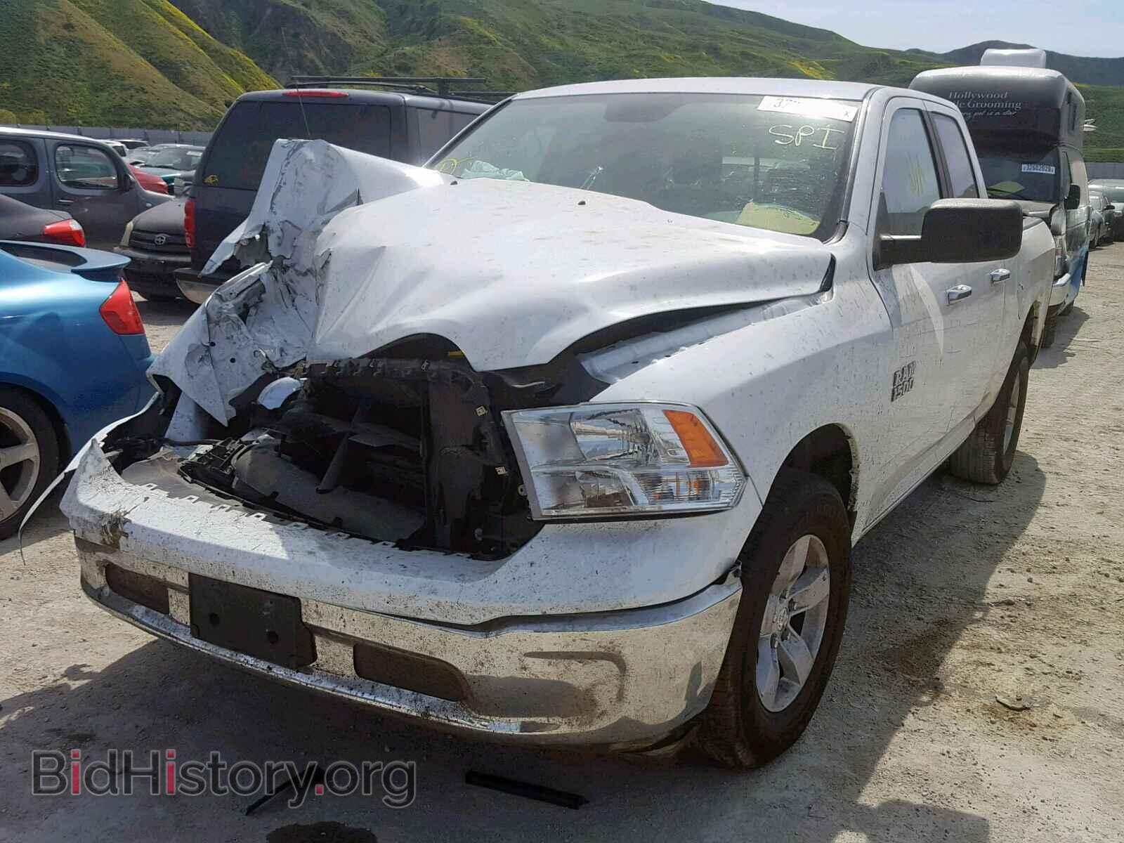 2017 RAM 1500 SLT - VIN: 1C6RR6GG1HS714231 - Фото 2
